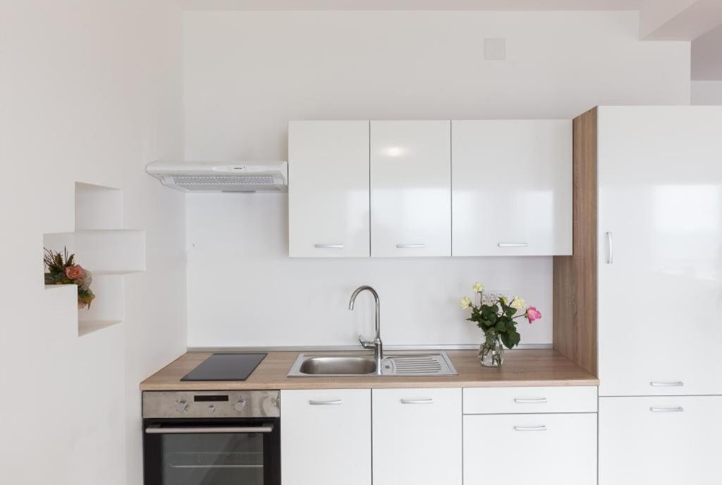 Apartment Manuela Кавтат Стая снимка