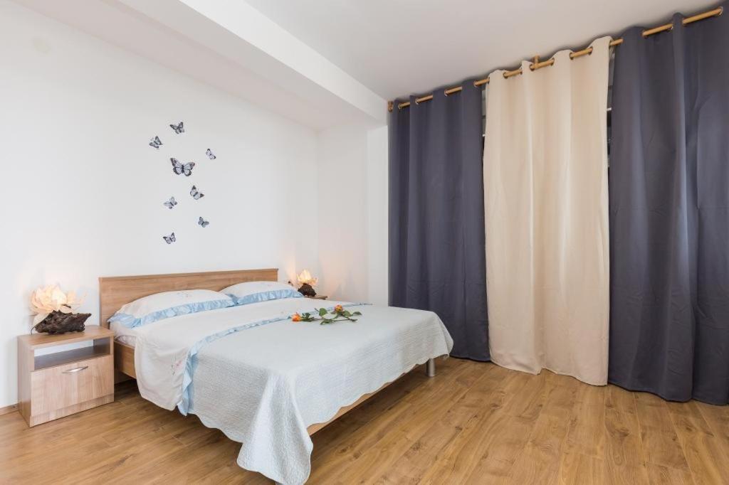Apartment Manuela Кавтат Стая снимка